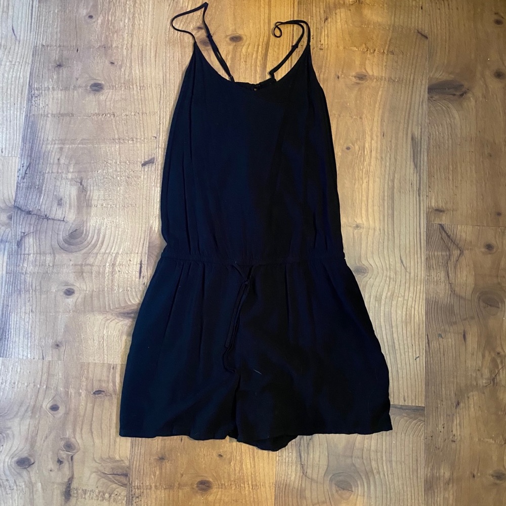 Old Navy short romper in black XL